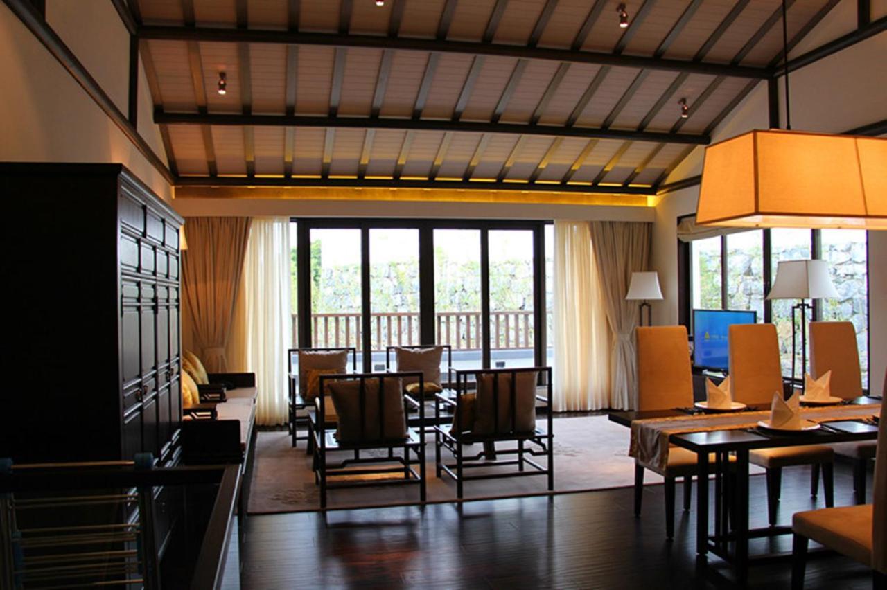 Banyan Tree Hotel Huangshan-The Ancient Charm Of Huizhou, A Paradise מראה חיצוני תמונה