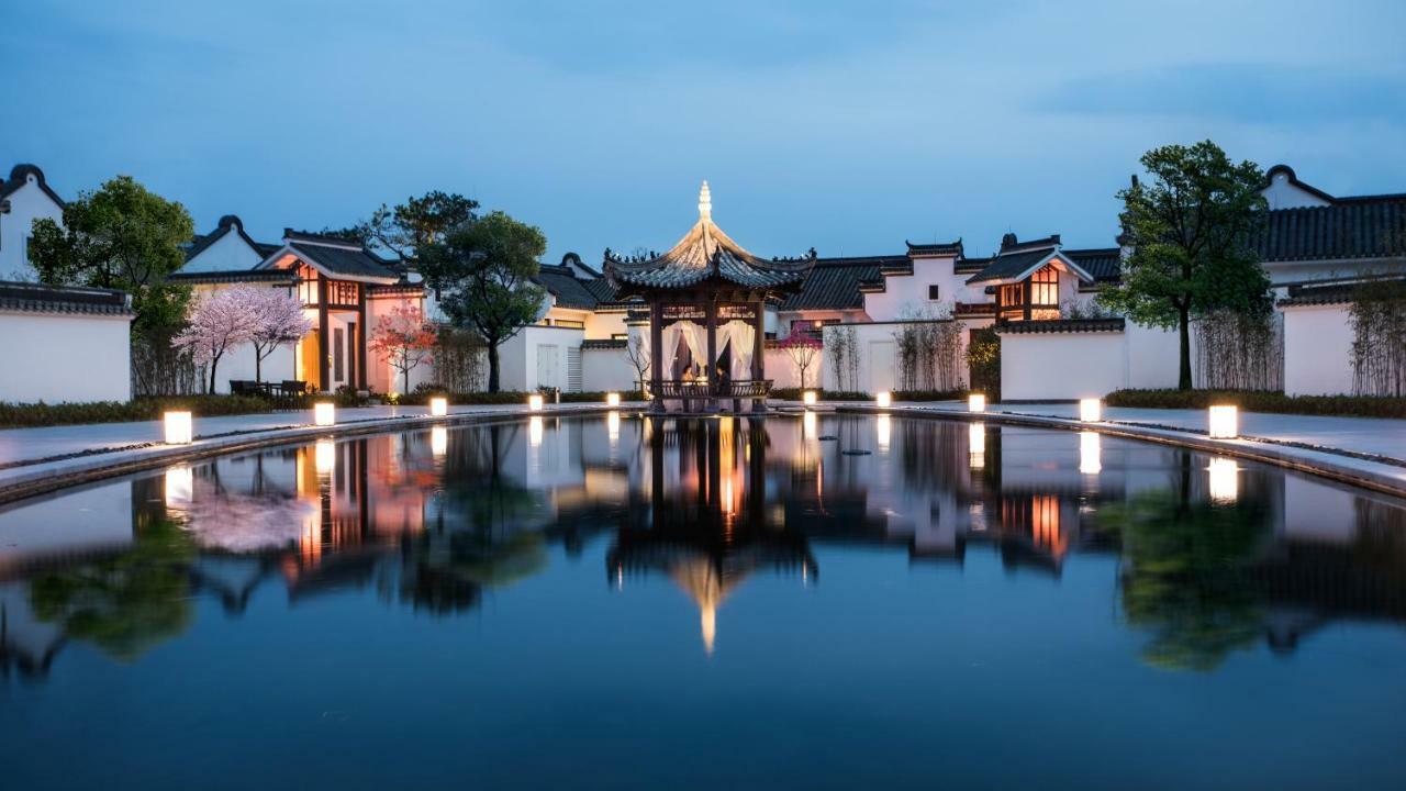 Banyan Tree Hotel Huangshan-The Ancient Charm Of Huizhou, A Paradise מראה חיצוני תמונה